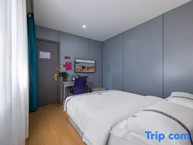 Deluxe Double Family room