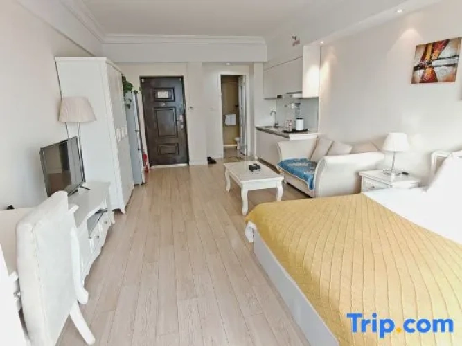 Standard Double room with city view