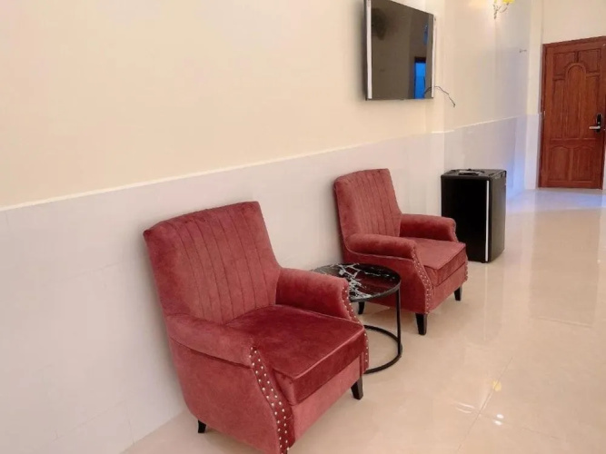 Long Hà Hotel