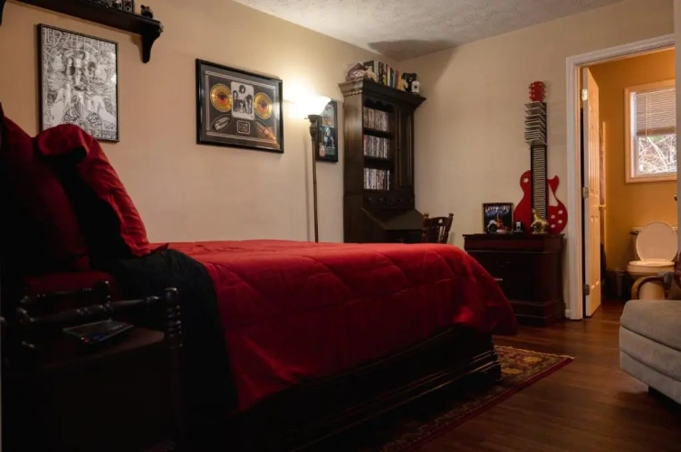 3 Bedrooms Cottage