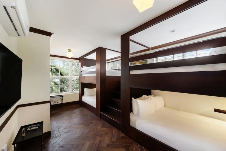 Standard Family room