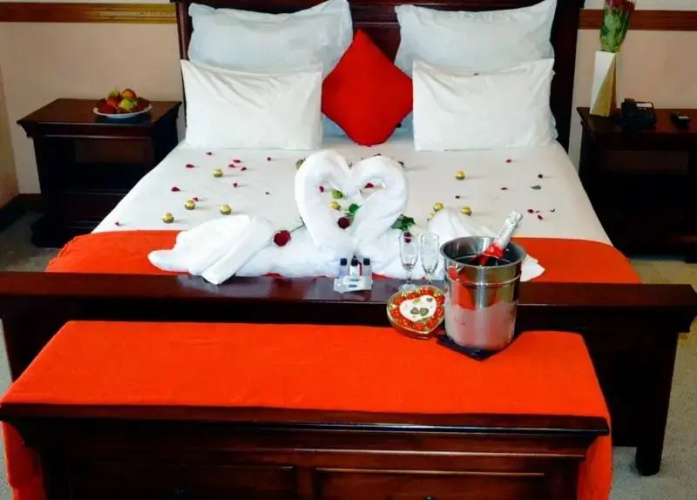 Crown Hotel