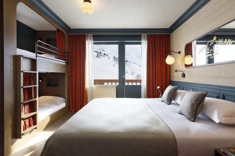 Classic Quadruple room
