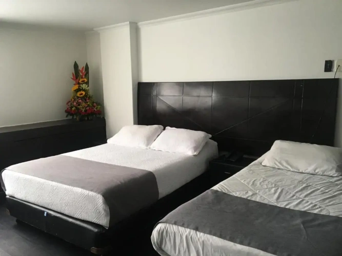 Standard Triple room