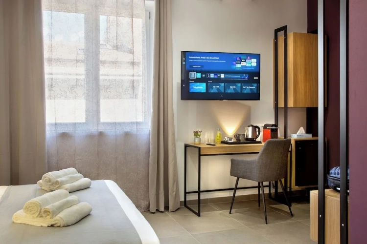 Superior Double room with city view