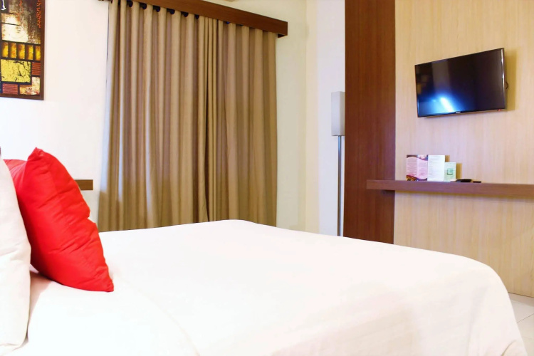 ZEN Rooms Cideng Timur Raya