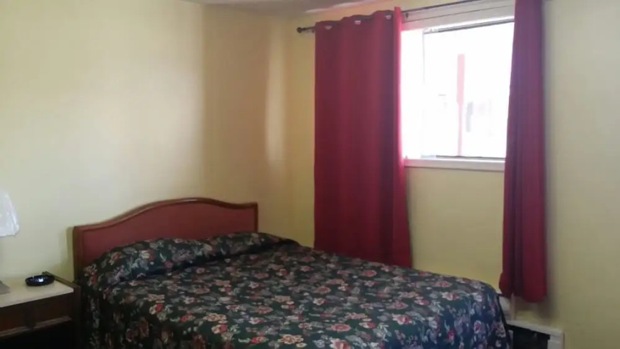 Lakeridge Motel