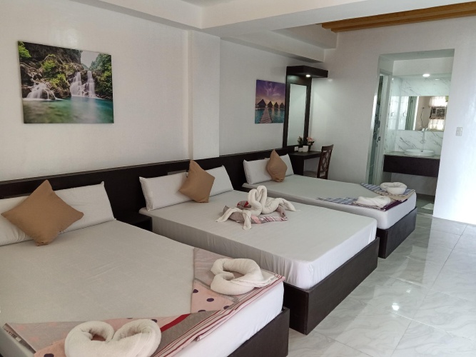 Deluxe Family Suite