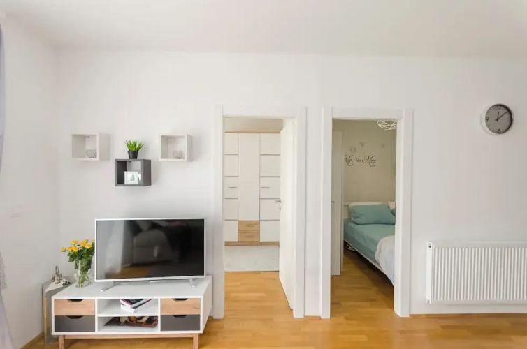 Apartment L&I