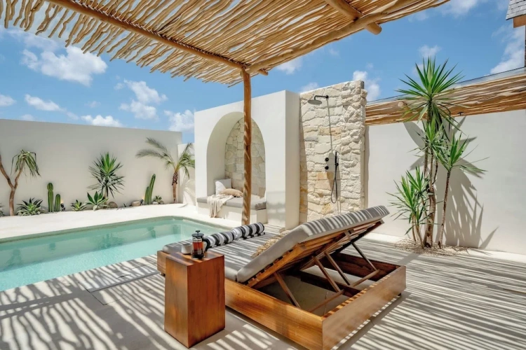 Attic Villa with pool view