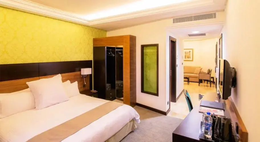Corp Executive Hotel