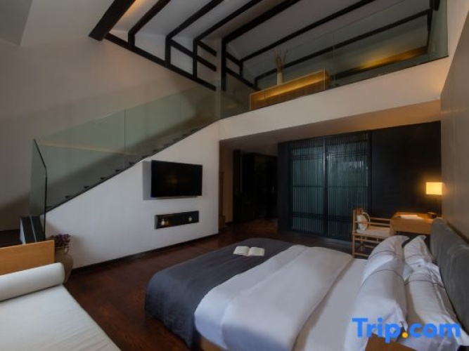 Double Duplex Suite