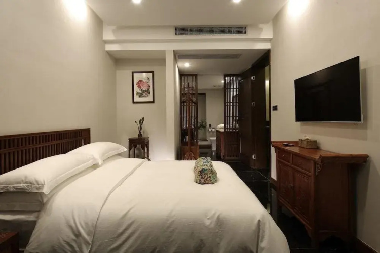 Chayan Hotel