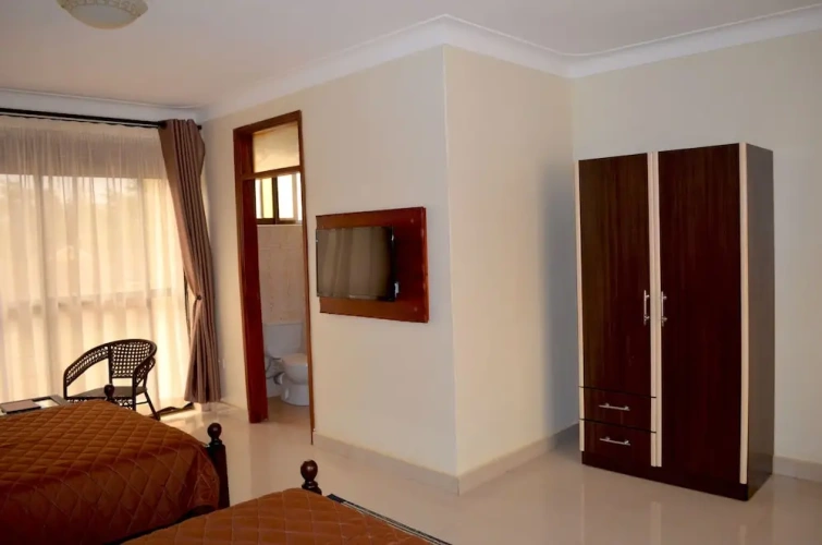 Luxury Twin room with balcony and with city view