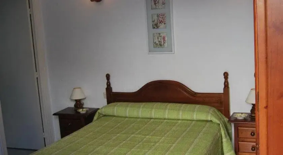 Hostal Avenida by Bossh! Hotels