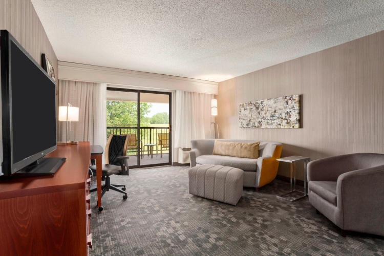 1 Bedroom Double Suite with balcony