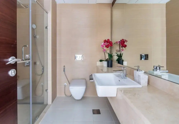 Ornate 1BR w/ Breathtaking Marina Views!