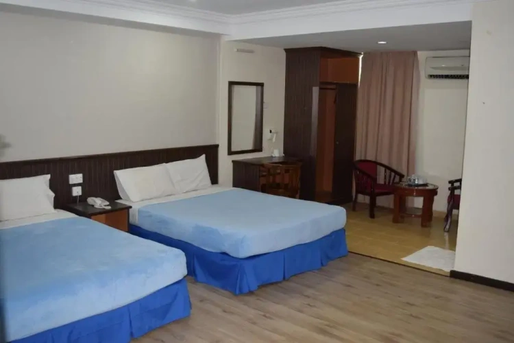 Deluxe Family room
