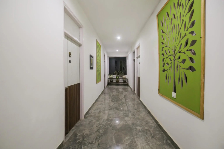 Capital O 76601 Aravali Suites