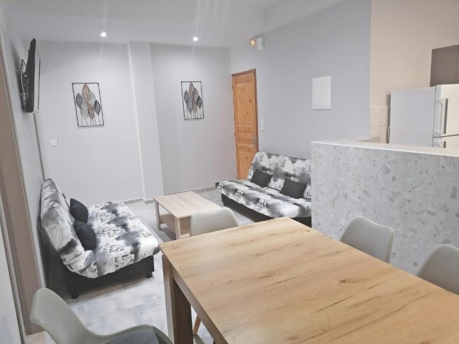 2 Bedrooms Double Apartment