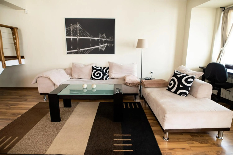 Maisonette 169