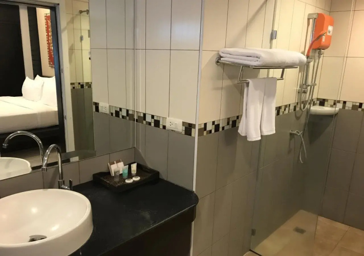 Lulu Hotel