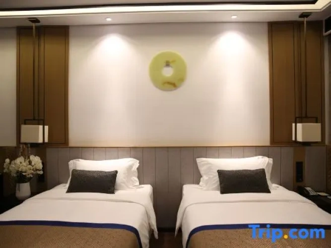 Standard Double room with lake view