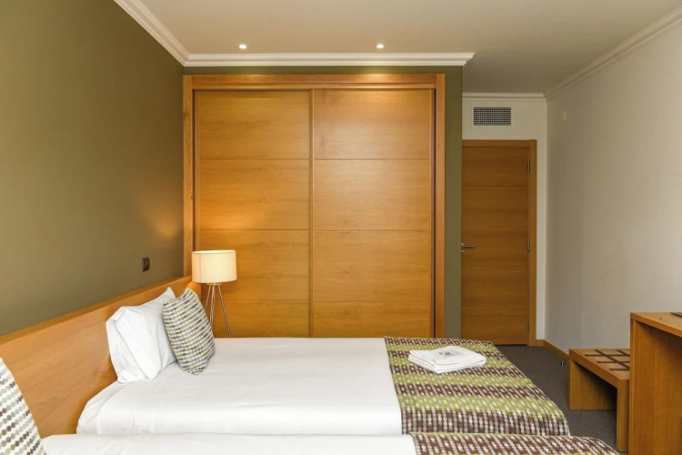 Standard Twin room with balcony