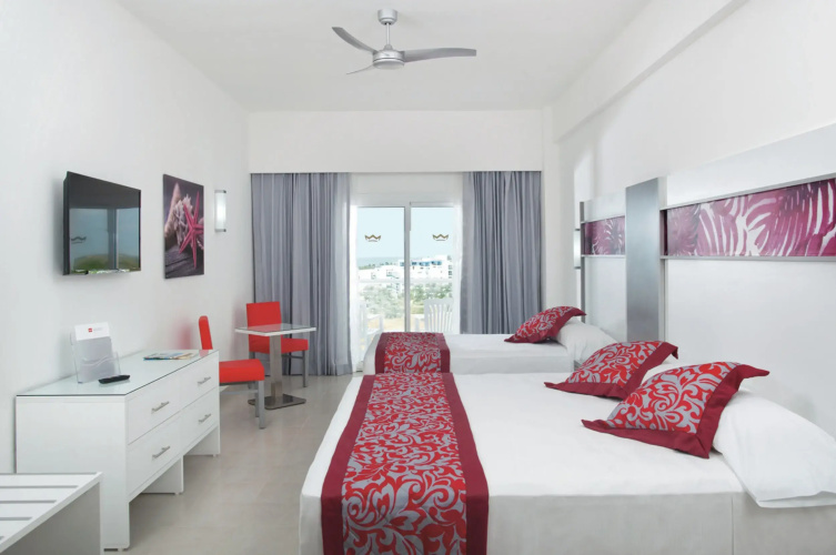 Hotel Riu Playa Blanca - All Inclusive
