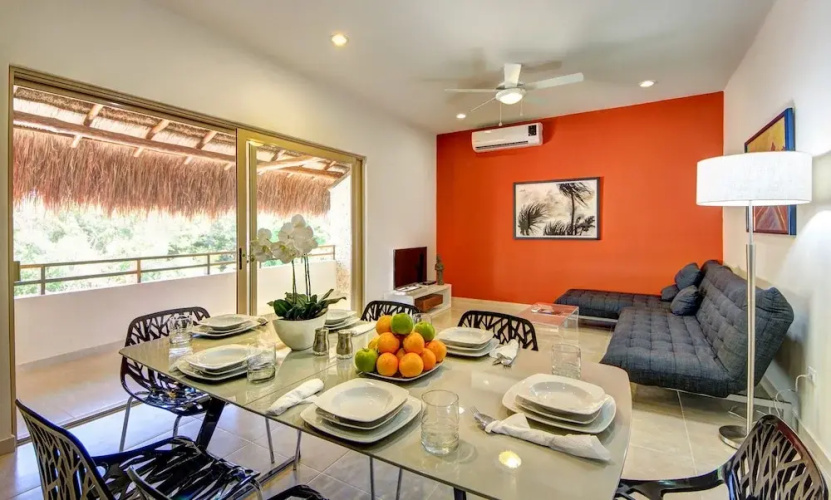 Rainbow Penthouse 2 bedrooms sleeps 5