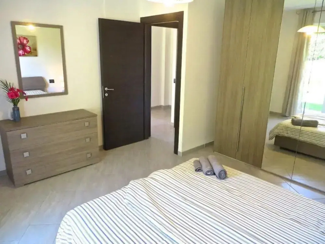 Margo 1 Apartment in Verbania With Lake View