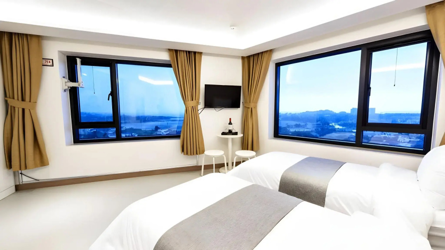 Rezion Tourist Hotel