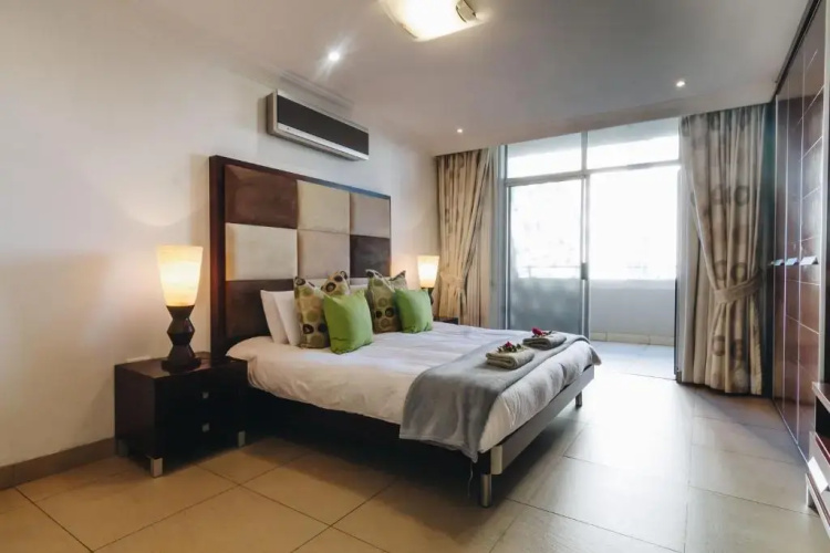 10 Ipanema Beach