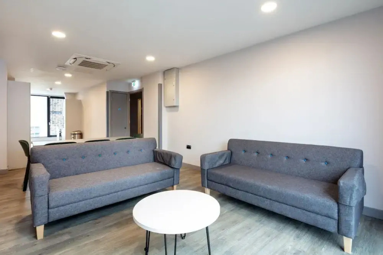Coleman Court Summer Accommodation