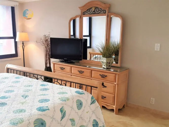 Cozy 2 Bedroom With Ocean Views - 510