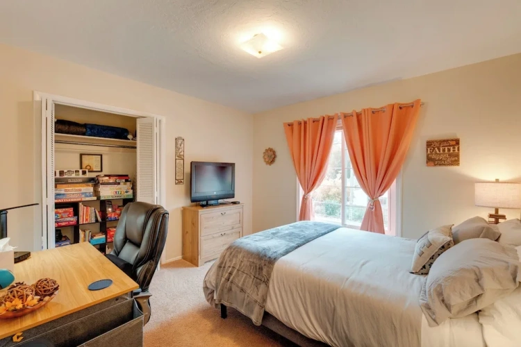 3 Bedrooms Cottage