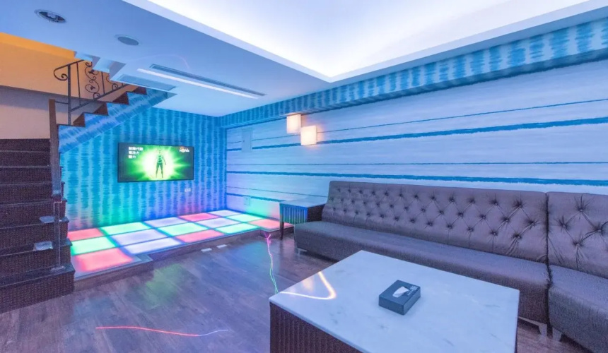 All Fun Business Hotel