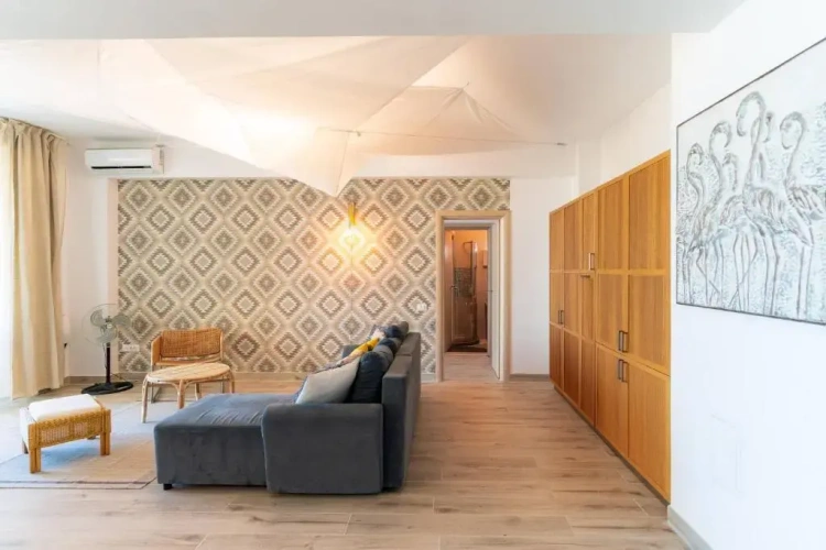 2 Bedrooms Apartment with sea view