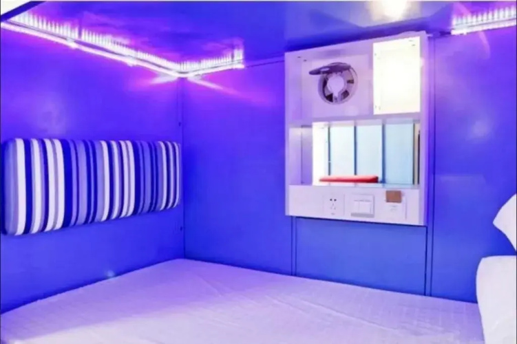 Tinglan Capsule International Youth Hostel