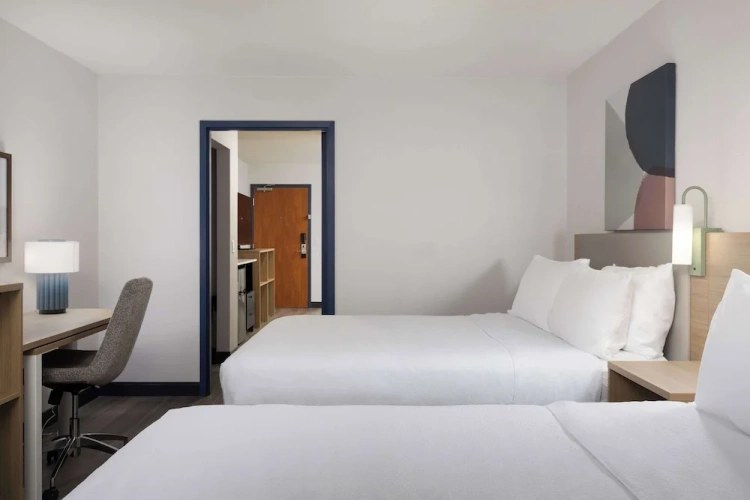 Quadruple Suite
