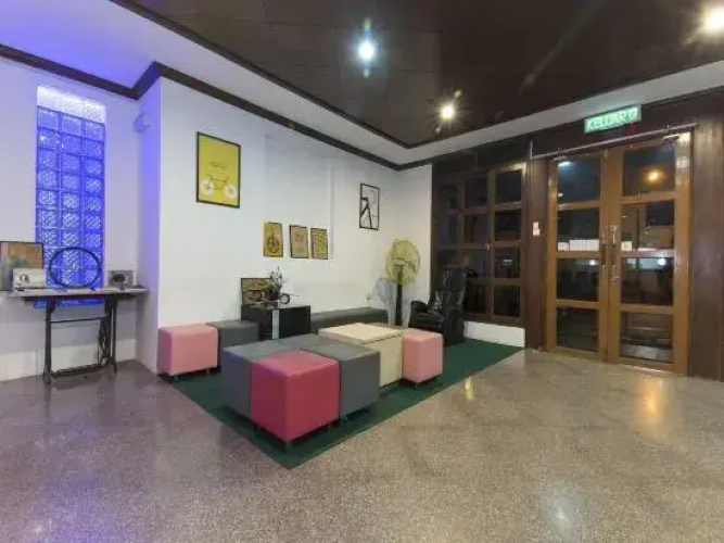 Y Hotel