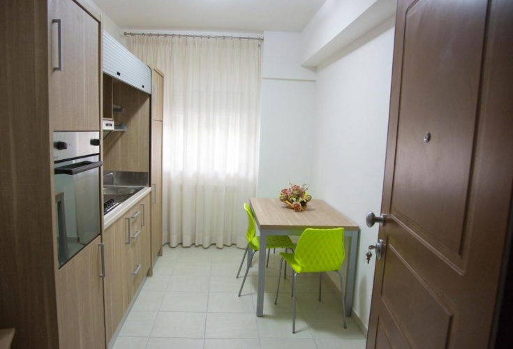 2 Bedrooms Apartment