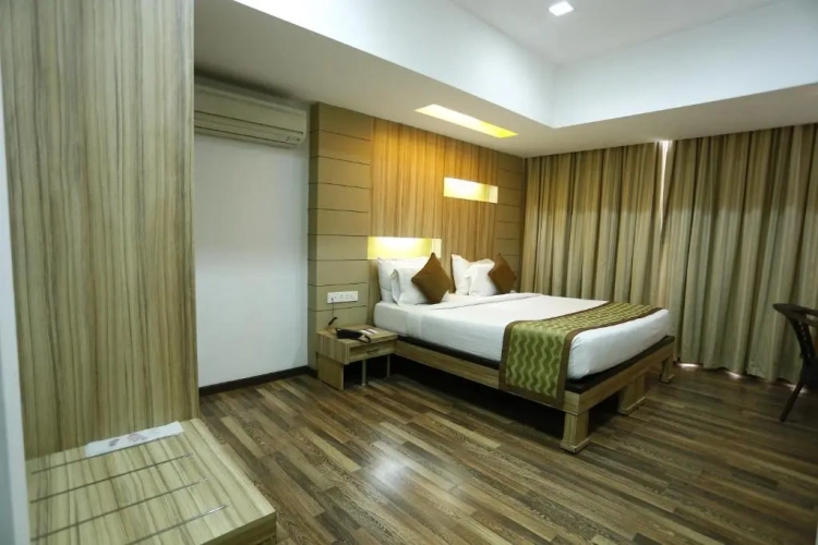 Deluxe Suite