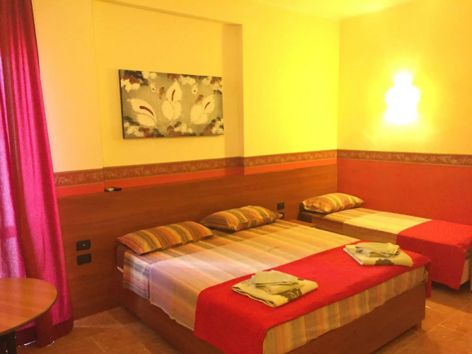 Aurora Rooms