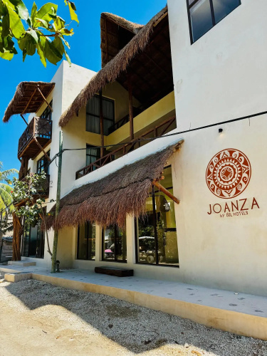 Joanza by ÓOL Hotels