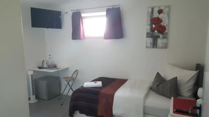 Deluxe Single room