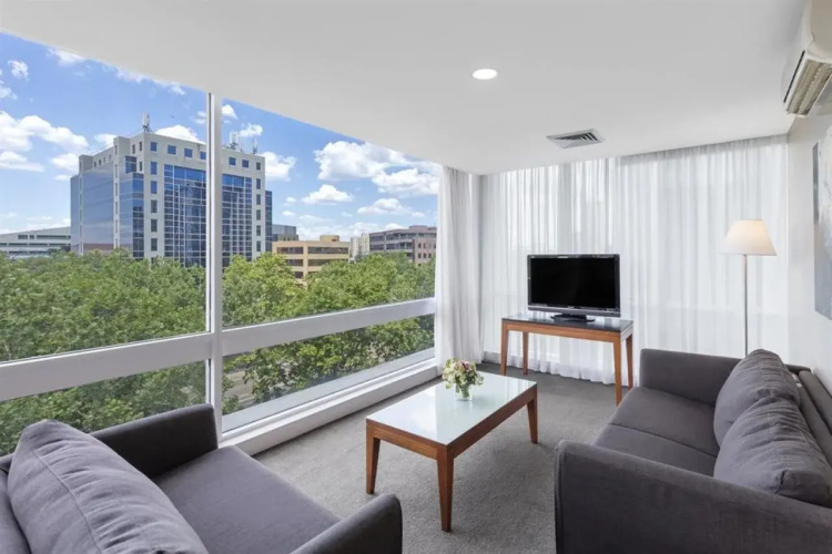 Park Regis Griffin Suites