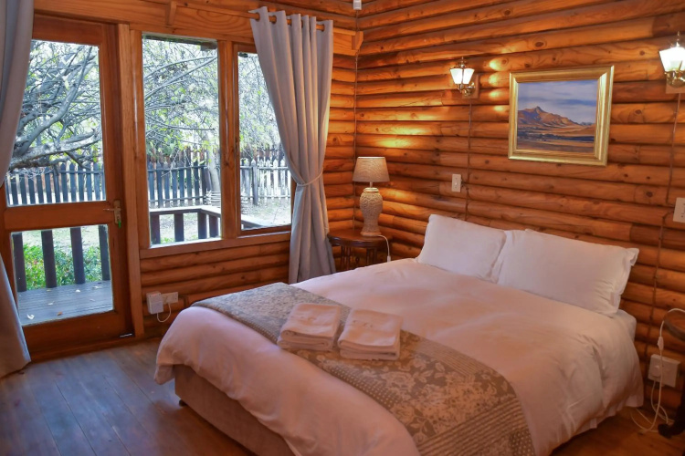Clarens Log Cabin