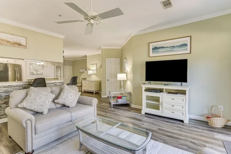 3 Bedrooms Apartment