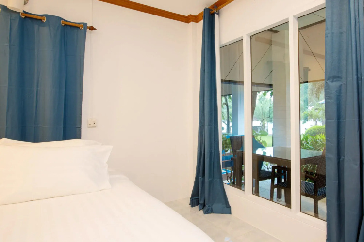 Sunset Beach Villas